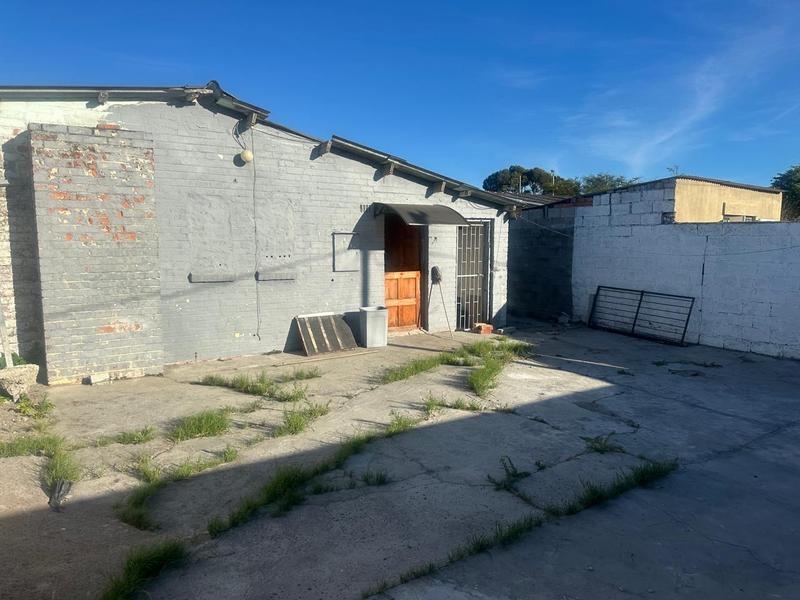 5 Bedroom Property for Sale in Manenberg Western Cape